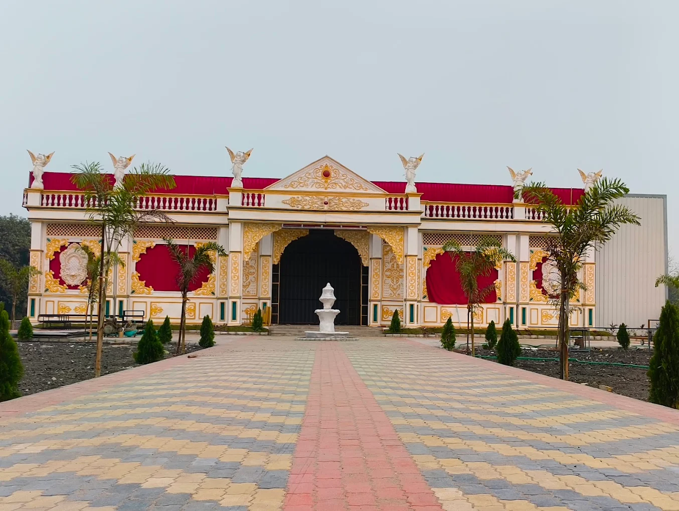  Trilok Party Lawns